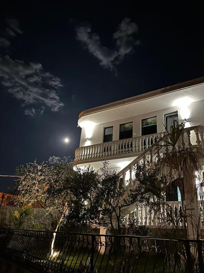 Four Generation Hotel Široka Zewnętrze zdjęcie