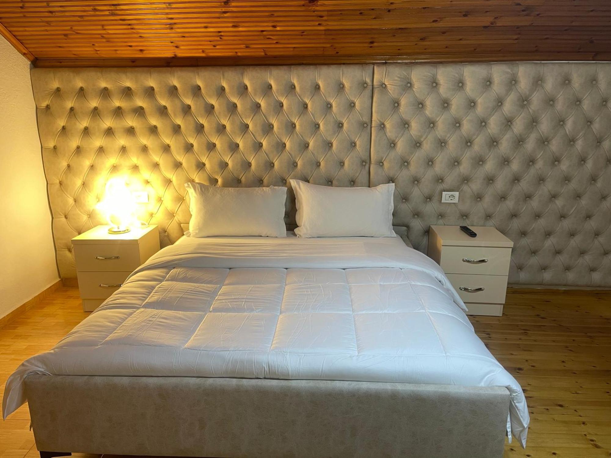 Four Generation Hotel Široka Zewnętrze zdjęcie